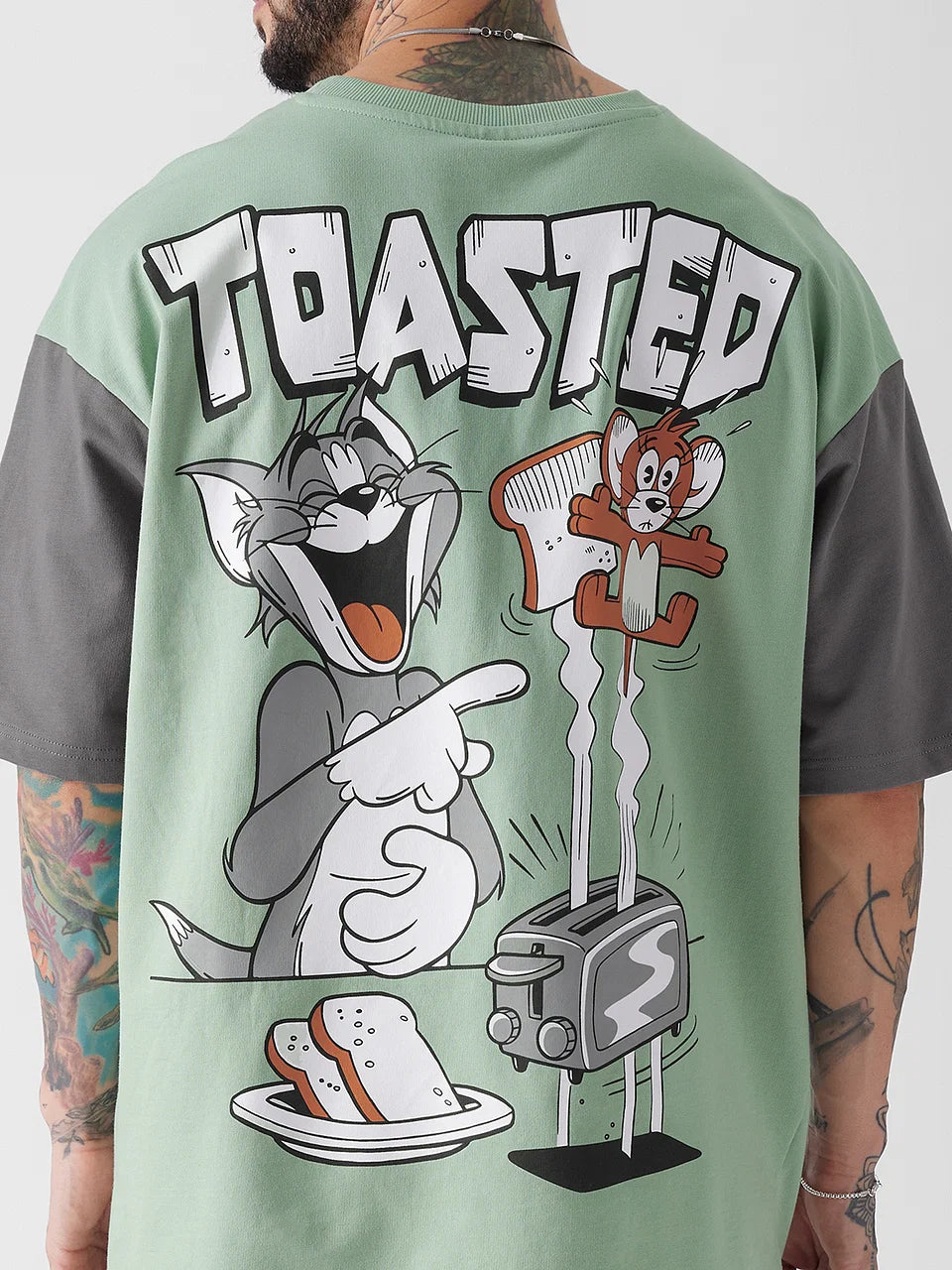 Tom & Jerry: Toasted Oversized T-Shirt